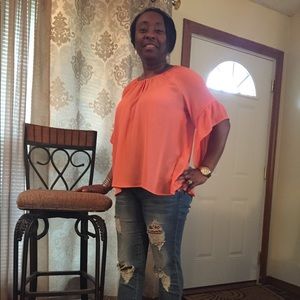 Meet your Posher, Shelia